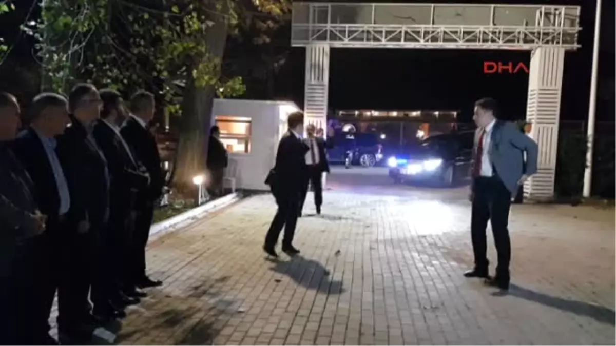 Sakarya Başbakan Yardımcısı Işık Nişan Yüzüklerini Taktı