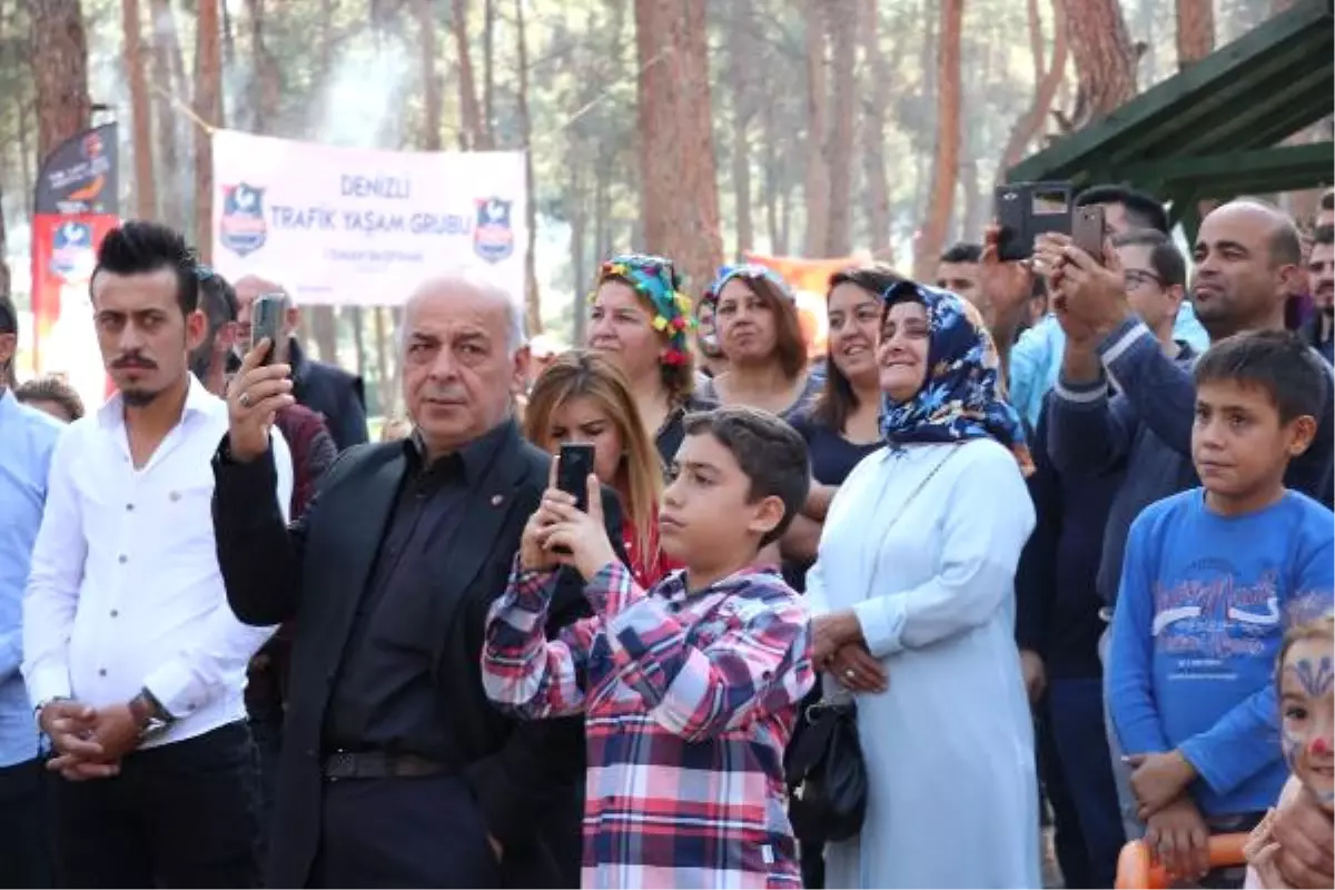 Sanal Dostluklarını Gerçeğe Taşıdılar