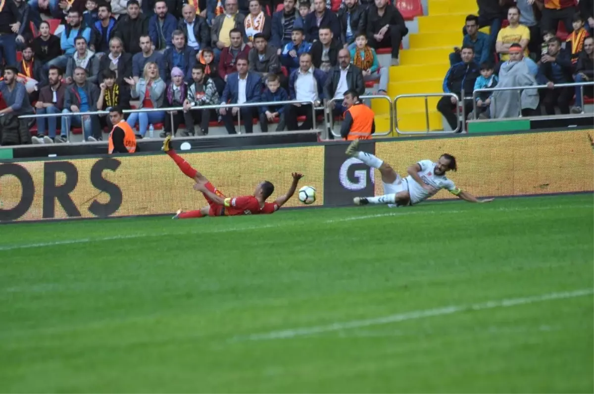 Süper Lig: Kayserispor: 0 - Atiker Konyaspor: 0 (İlk Yarı)