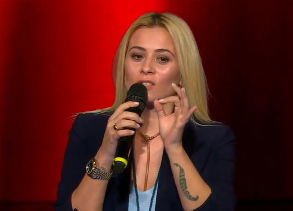 Yarışmacının Büyük Merakı! Hazırlıksız Yakalanan Gökhan\'a Hadise Yardımcı Oldu