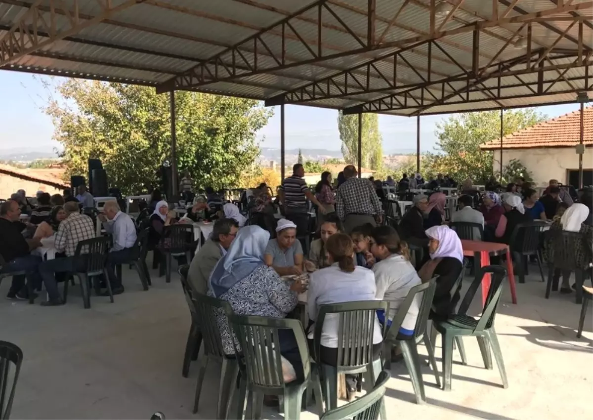 80 Yaşındaki Adam Ölmeden Önce Kendi Mevlidini Okuttu