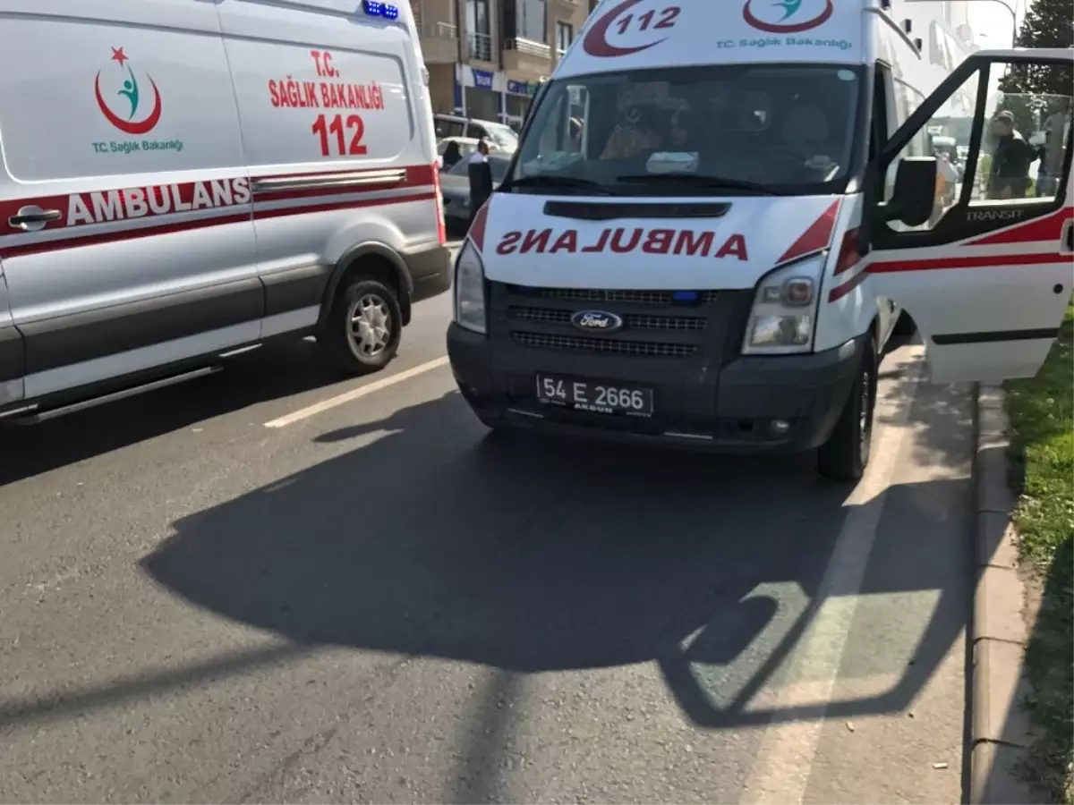 Ambulans Karşıdan Karşıya Geçen Çocuğa Çarptı: 1 Yaralı