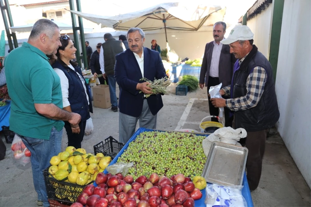 Başkan Uysal, Aktaş\'la Pazaryeri Esnafını Ziyaret Etti