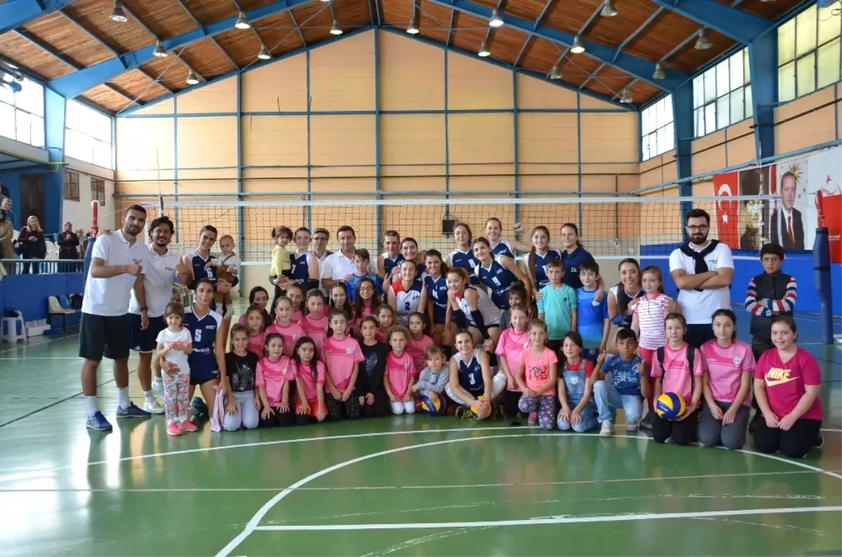 Bozüyük Belediyesi İdman Yurdu Spor Bayan Voleybol Takımı: 3 İnegöl Çarşı Spor: 0