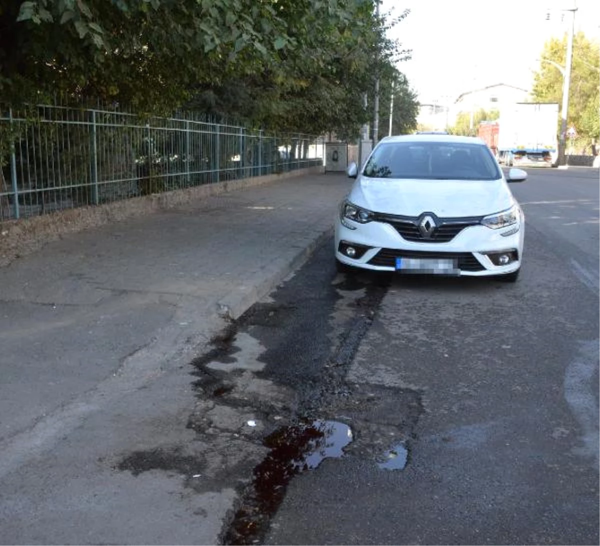 Diyarbakır\'da Silahlı Saldırıya Uğrayan Uzman Onbaşı Ağır Yaralandı (3)