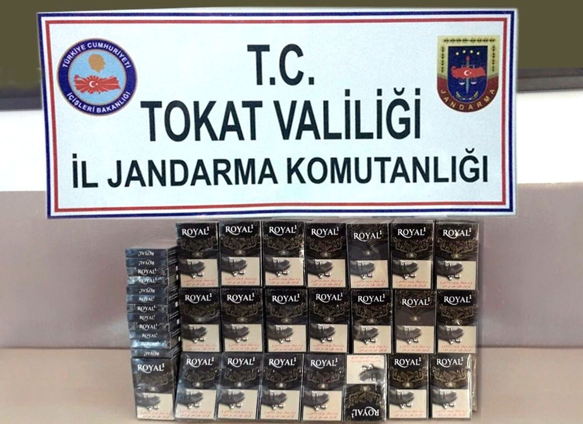 İran Plakalı Otobüsten Kaçak Sigara Çıktı