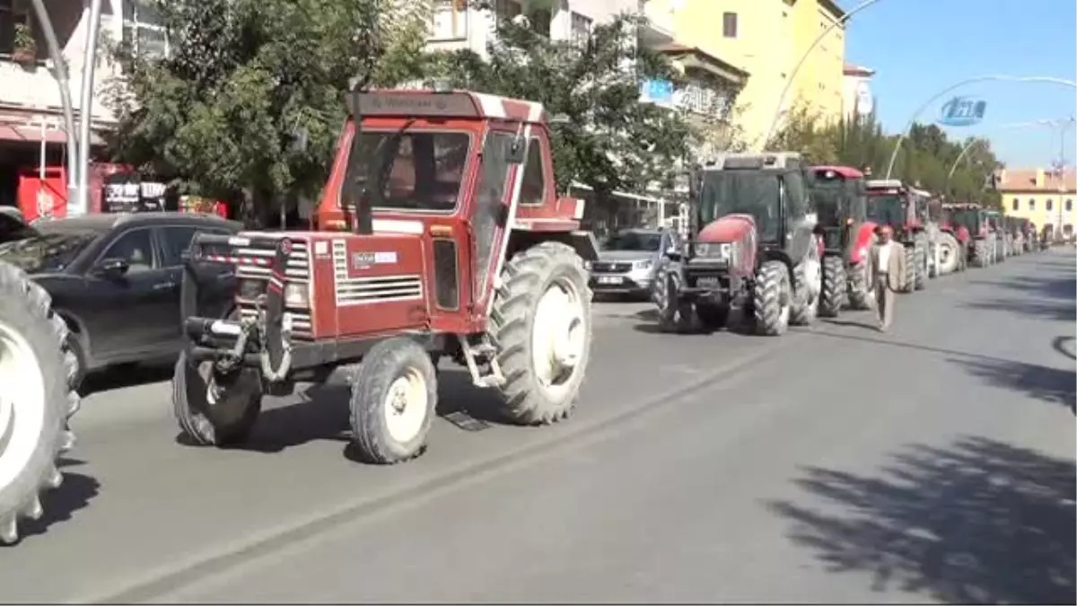 Karamanlı Pancar Üreticisinden Randevu Sistemine Traktörlü Tepki