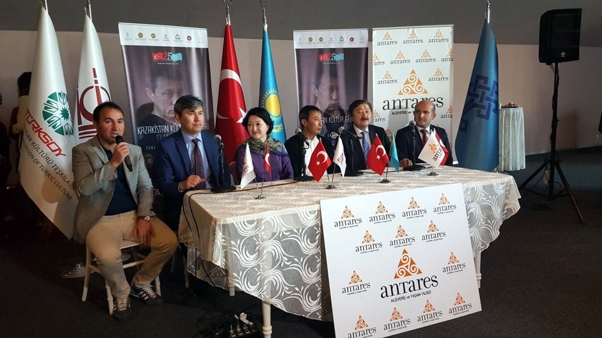 Kazak Yönetmenin Filmi İzleyiciyle Buluştu