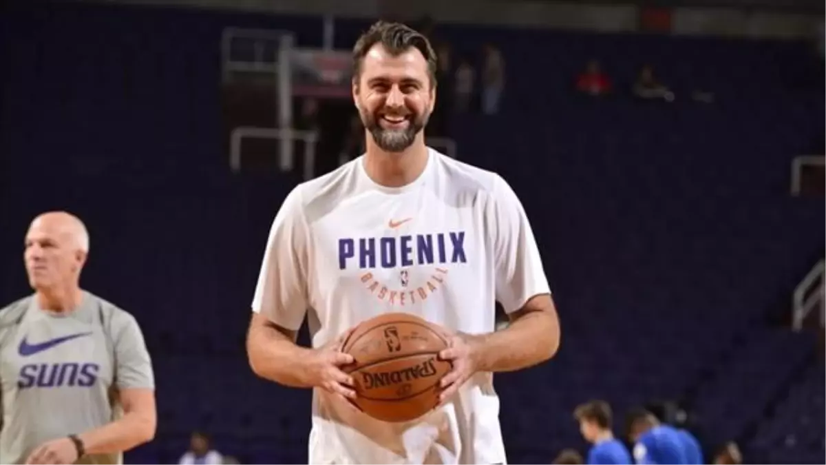 Mehmet Okur ile Phoenix Suns\'ın Yolları Ayrıldı