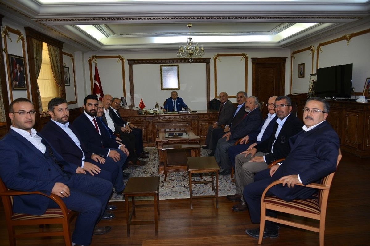 Osb Yönetim Kurulu Vali Şentürk\'ü Ziyaret Etti