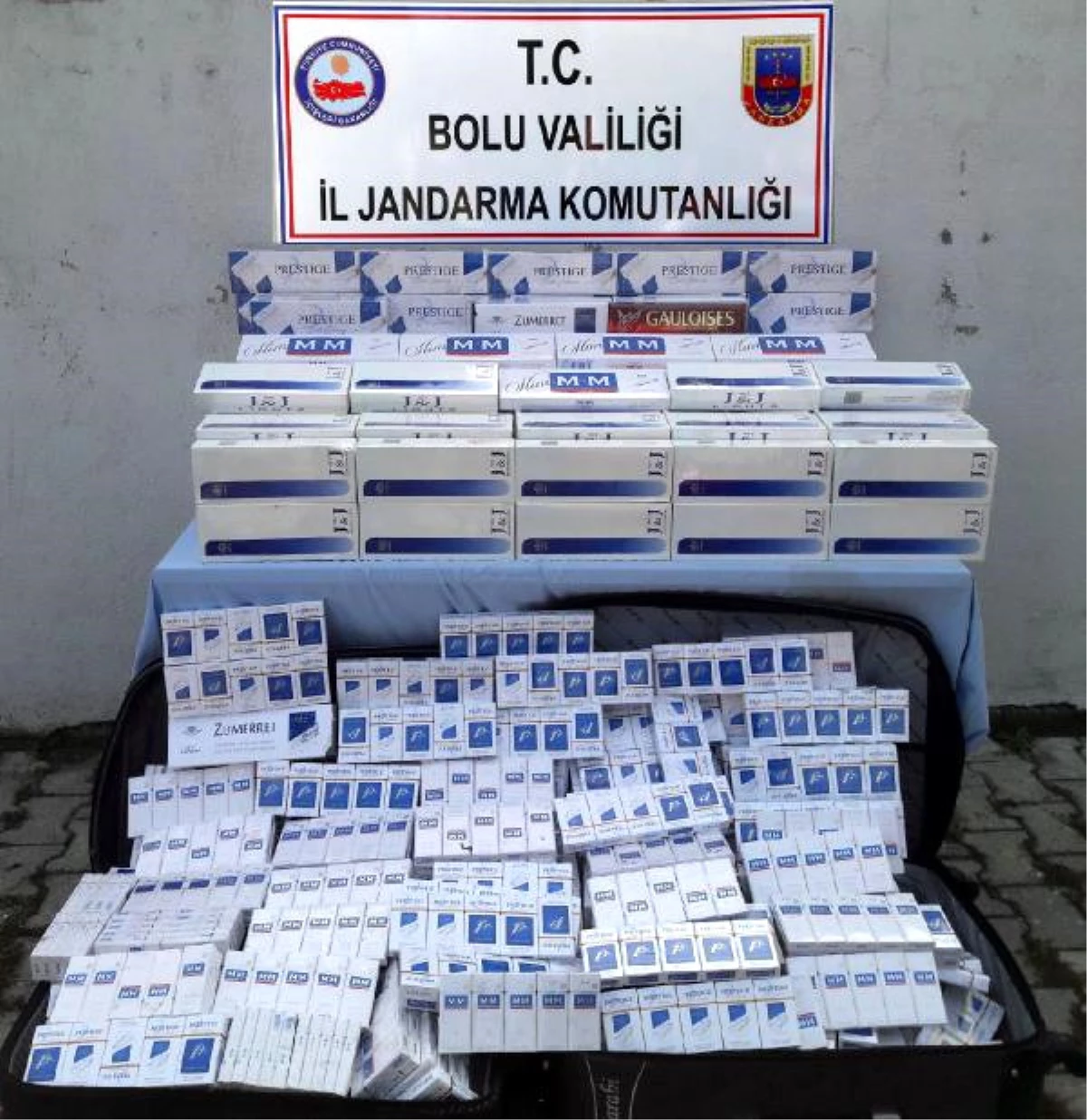 Yolcu Otobüsünde 5 Bin Paket Kaçak Sigara Ele Geçirildi