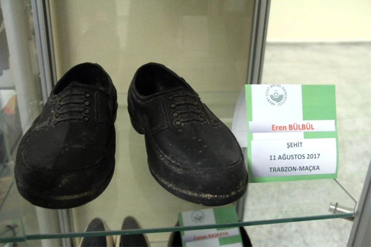 15 Yaşındaki Şehidin Kara Lastikleri \'Yaşayan Ayakkabı Müzesi\'nde