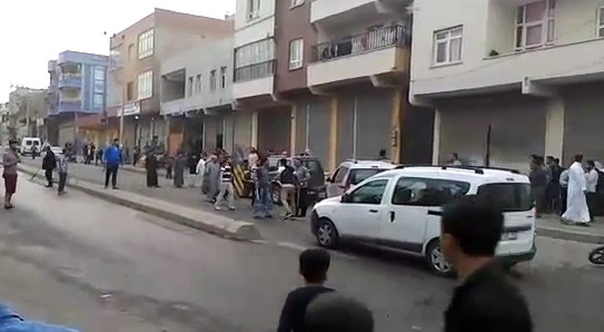 3 Kişinin Yaralandığı Bıçaklı Kavga Kamerada