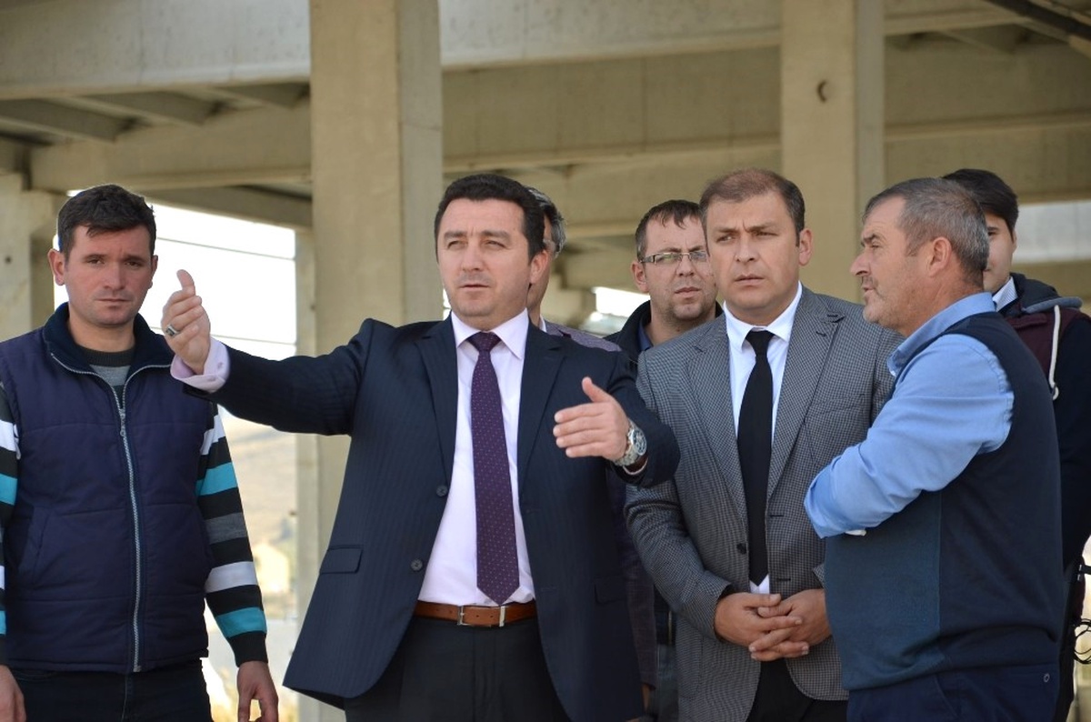 Bozüyük\'de Kapalı Pazar Yerinin Yılbaşında Hizmete Girmesi Planlanıyor