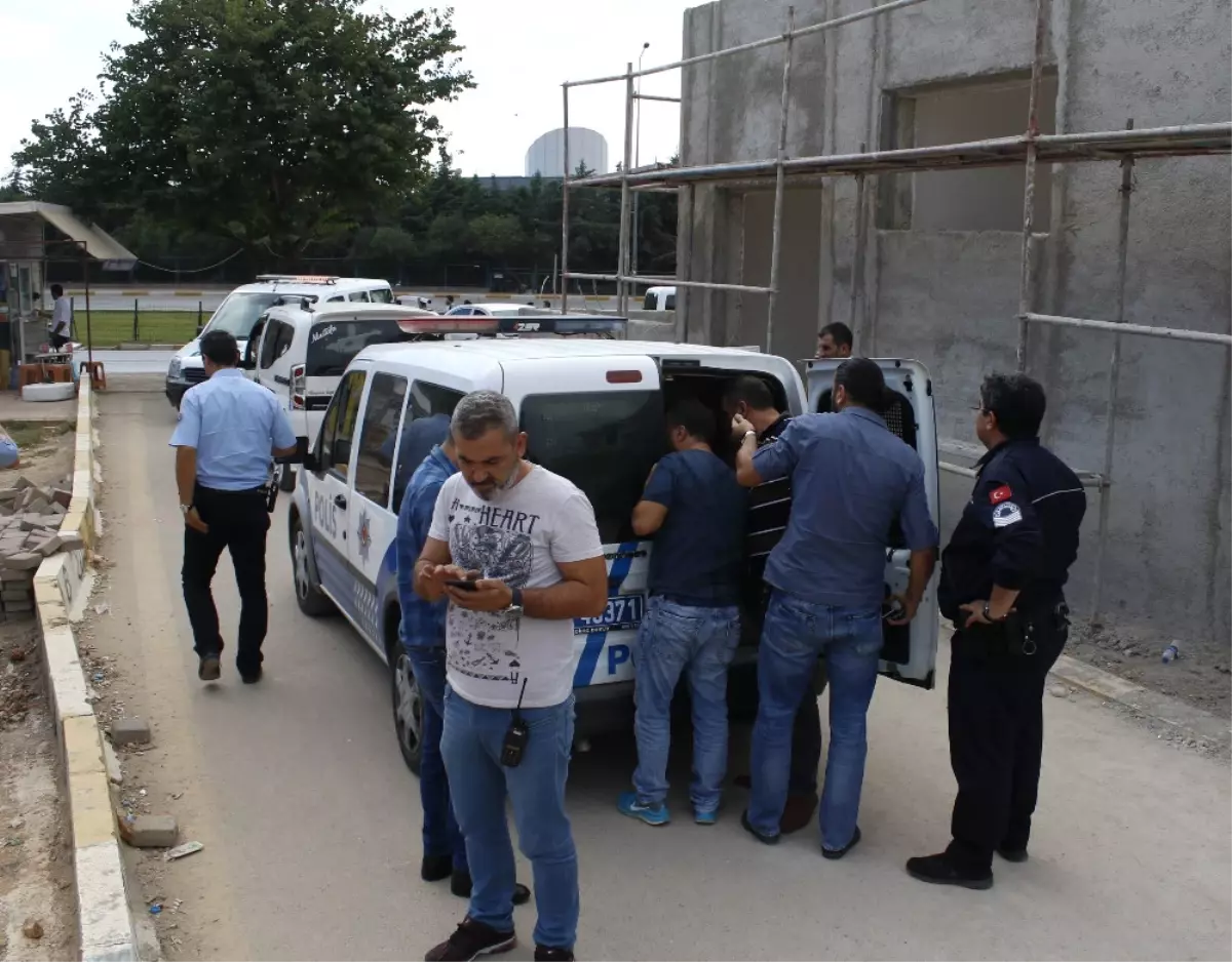 Ehliyetsiz Liseli Öğrenci Polisi Alarma Geçirdi