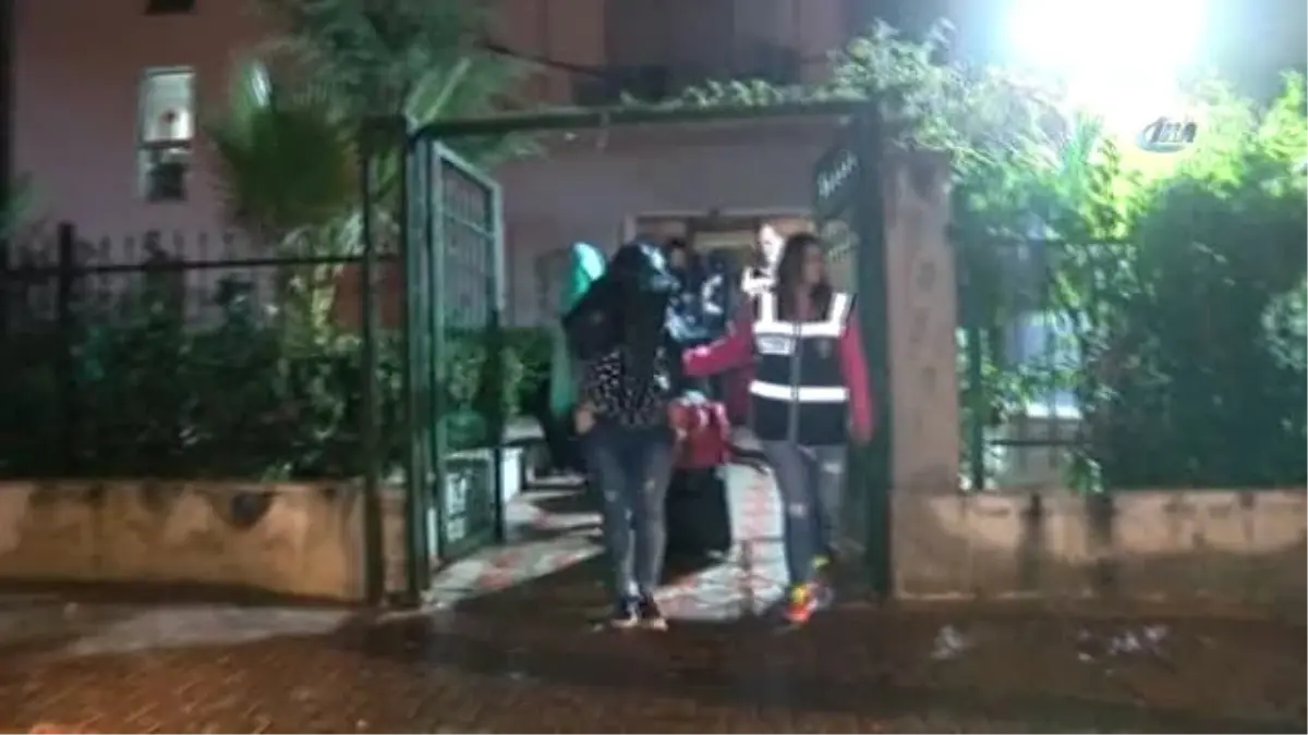 Fakir Kadınları "Çok Para Kazanacaksınız" Deyip Fuhşa Sürüklemişler