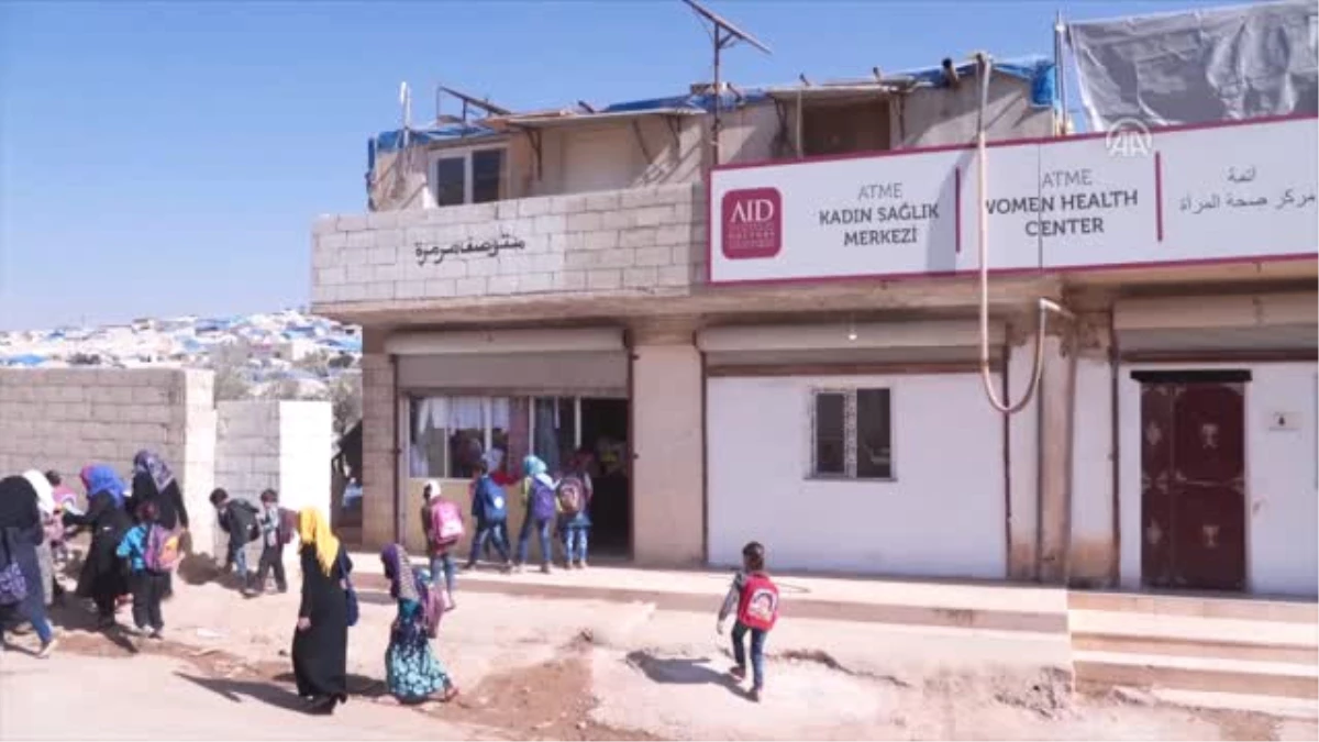 İdlib\'deki Kampların İlk Kadın Sağlığı Merkezi Açıldı