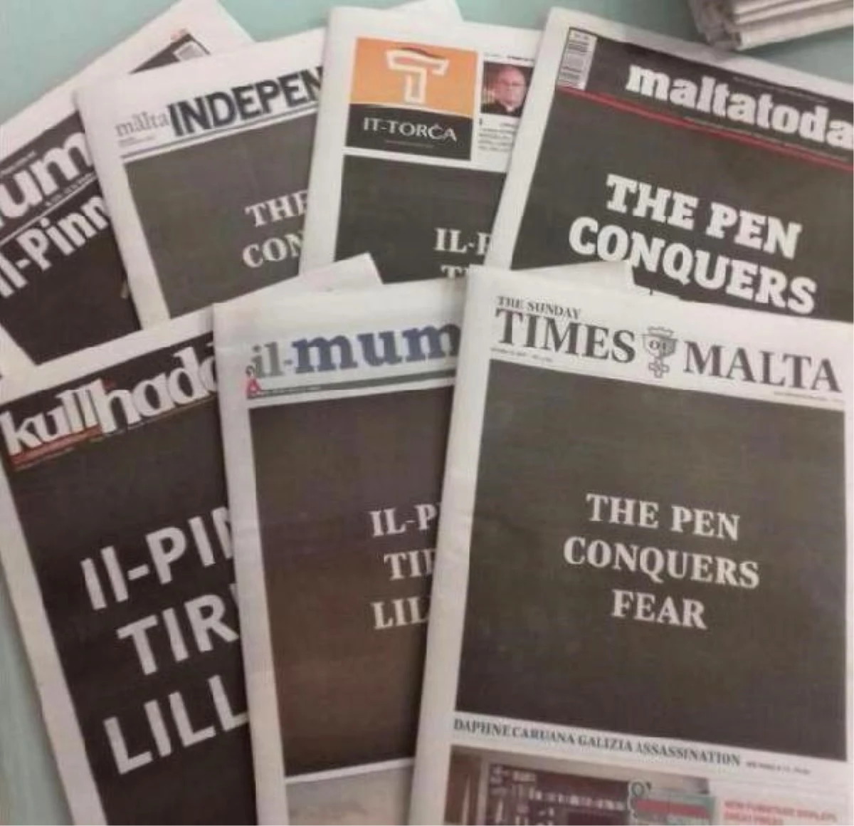 Malta\'da Binler Öldürülen Gazeteci İçin Yürüdü, Katilinin Başına Ödül Kondu