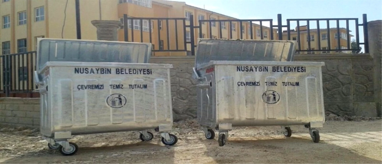 Nusaybin\'e 50 Adet Çöp Konteynırı Yerleştirildi