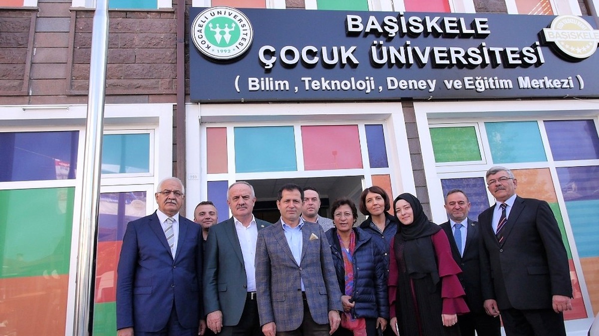Sanayi, Ticaret, Enerji, Tabi Kaynaklar Bilgi ve Teknoloji Komisyonu Başiskele\'yi Ziyaret Etti