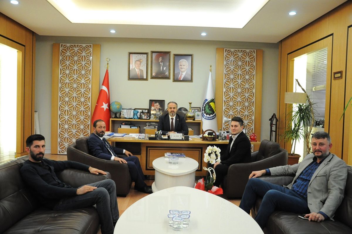 "AB\'ye Motorlu Taşıt İhracatında İlk Sırada Türkiye Yer Alıyor"