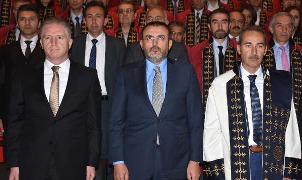 AK Parti\'li Ünal: Türkiye Kendisini Yeniden İnşa Ediyor