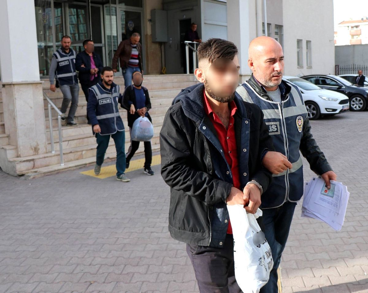 Aranan Şahıslara Şafak Operasyonu: 41 Gözaltı