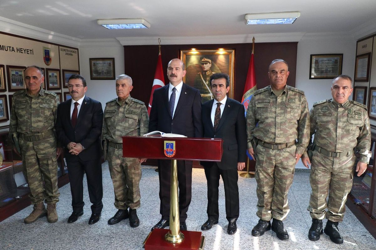 Bakan Soylu Diyarbakır\'da Güvenlik Toplantısına Katıldı