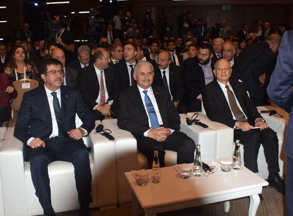 Başbakan Binali Yıldırım, Ege Ekonomik Forum\'a Katıldı