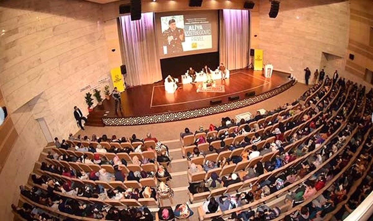 Bilge İnsan Aliya İzzetbegovic Anlatıldı