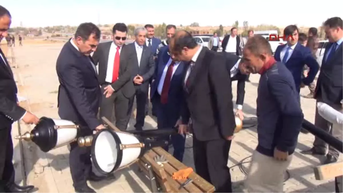 Bitlis Valisi Ustaoğlu Dağa Gideni, Hizmete Harcadık