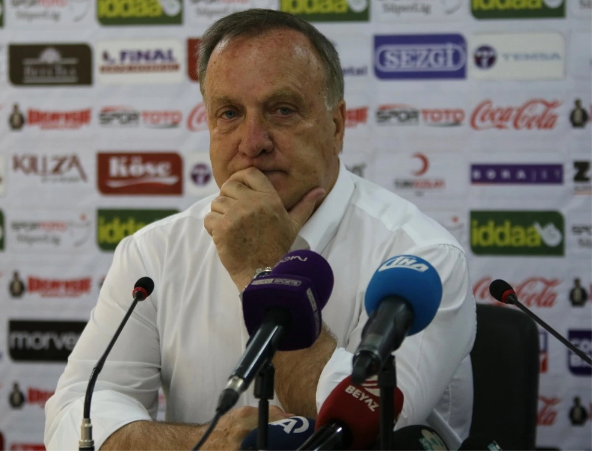 Dick Advocaat 4 İsmi Çağırdı