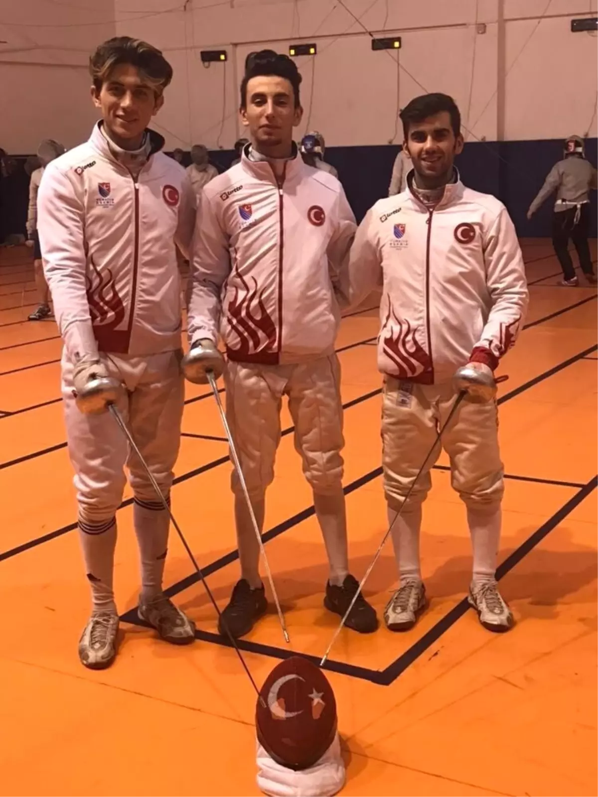 Dört Koldan Dünyayı Fethedecekler