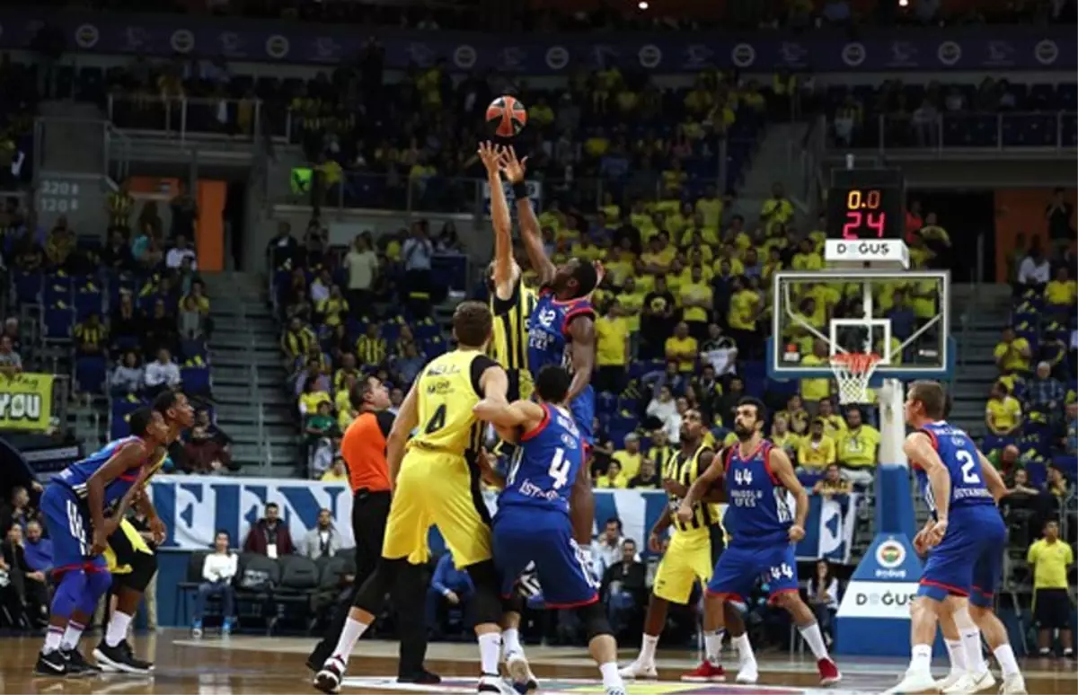 Euroleague\'deki Türk Derbisinde Kazanan F.bahçe
