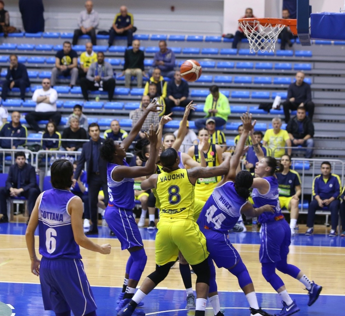 Fıba Kadınlar Avrupa Ligi: Fenerbahçe: 79 - Blma: 63