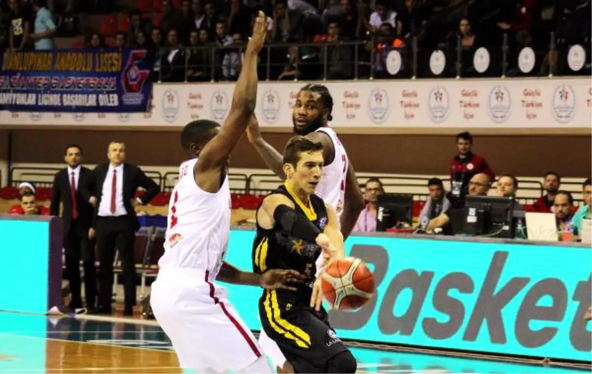 Gaziantep Basketbol - Iberostar Tenerife: 74-87