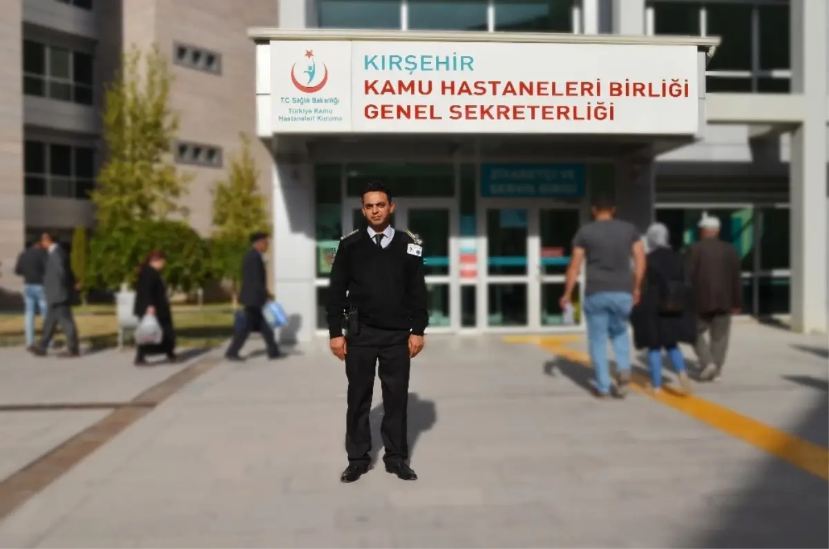 Güvenlik Görevlisinden İnsanlık Dersi