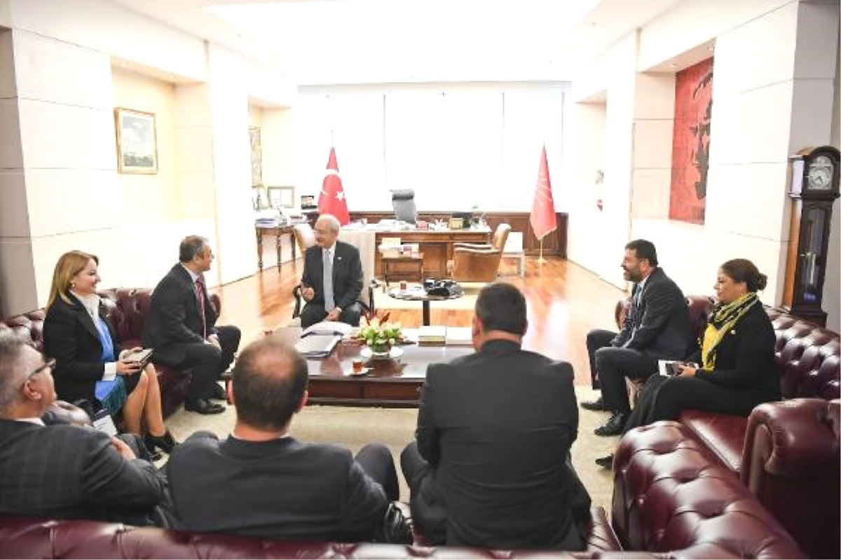 Kılıçdaroğlu, Eğitim-İş  Heyetini Kabul Etti