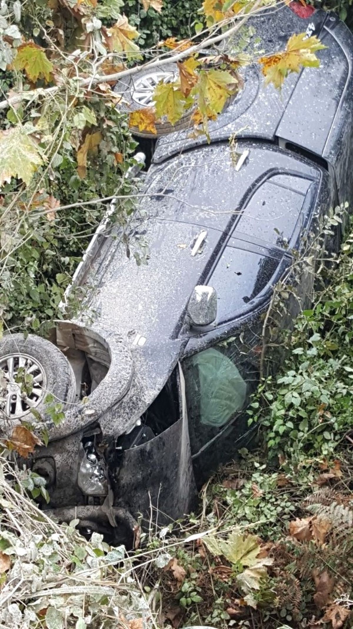 Kontrolden Çıkan Pikap Şarampole Uçtu: 1 Yaralı