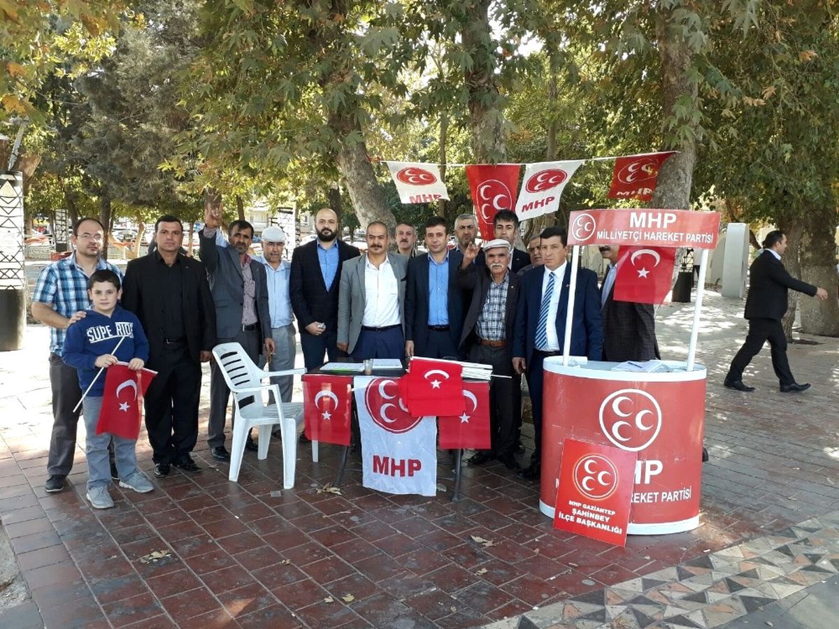 MHP\'nin Üye Standına Yoğun İlgi
