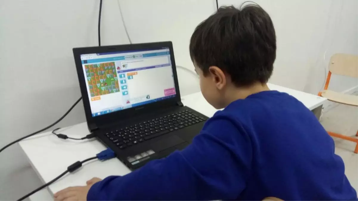 Okuma Yazma Öğrenmeden Kodlamayı Öğreniyorlar