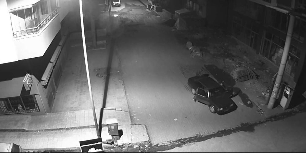 Oto Hırsızları Polisten Kaçamadı