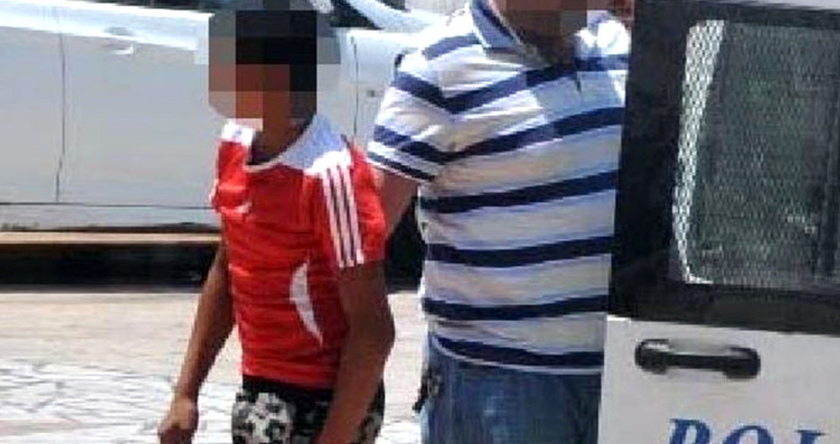 Polis 18 Yaşındaki 90 Ayrı Suçtan Kaydı Bulunan Kuyumcu Soyguncusunu Yakaladı