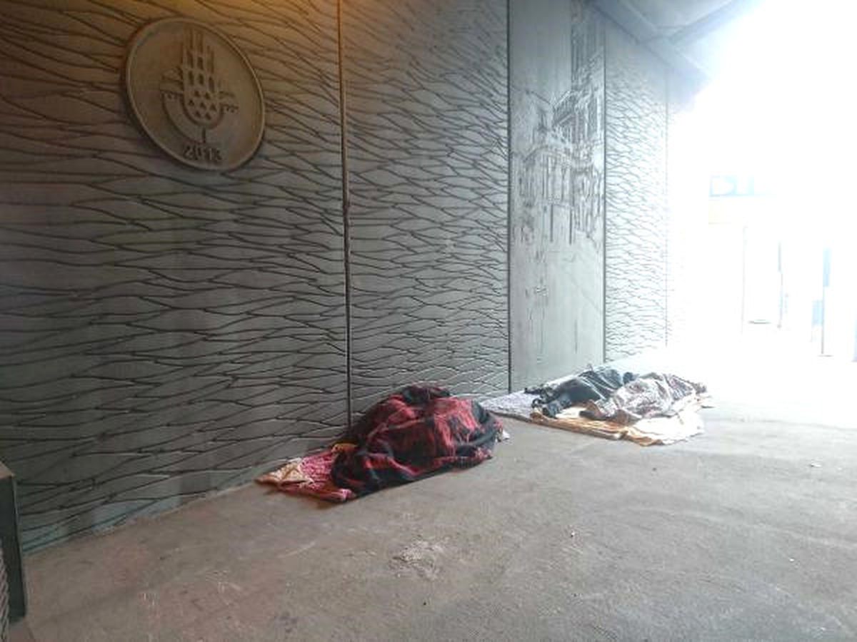 Taksim\'de Suriyeli Gençlerin Dramı