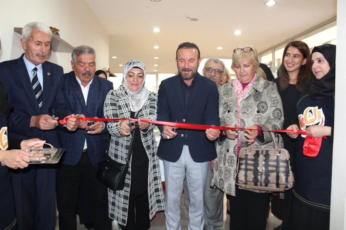 Türkiye\'nin İlk Şam Mutfağı İzmit\'te Açıldı