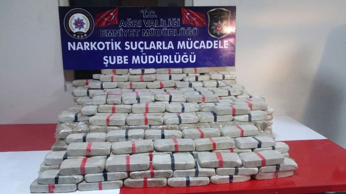 Uyuşturucu Tacirlerine Darbe: 9 Milyon TL Değerinde