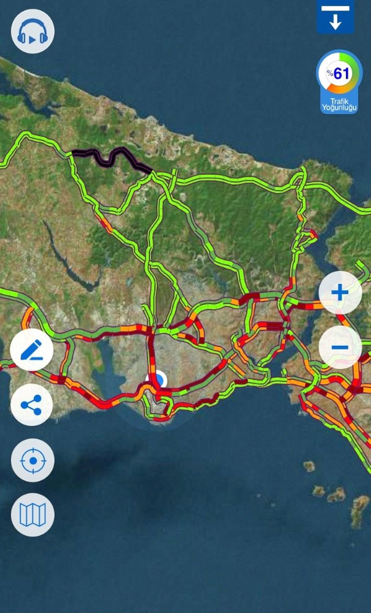 Yağmur Nedeniyle İstanbul\'da Yoğun Trafik