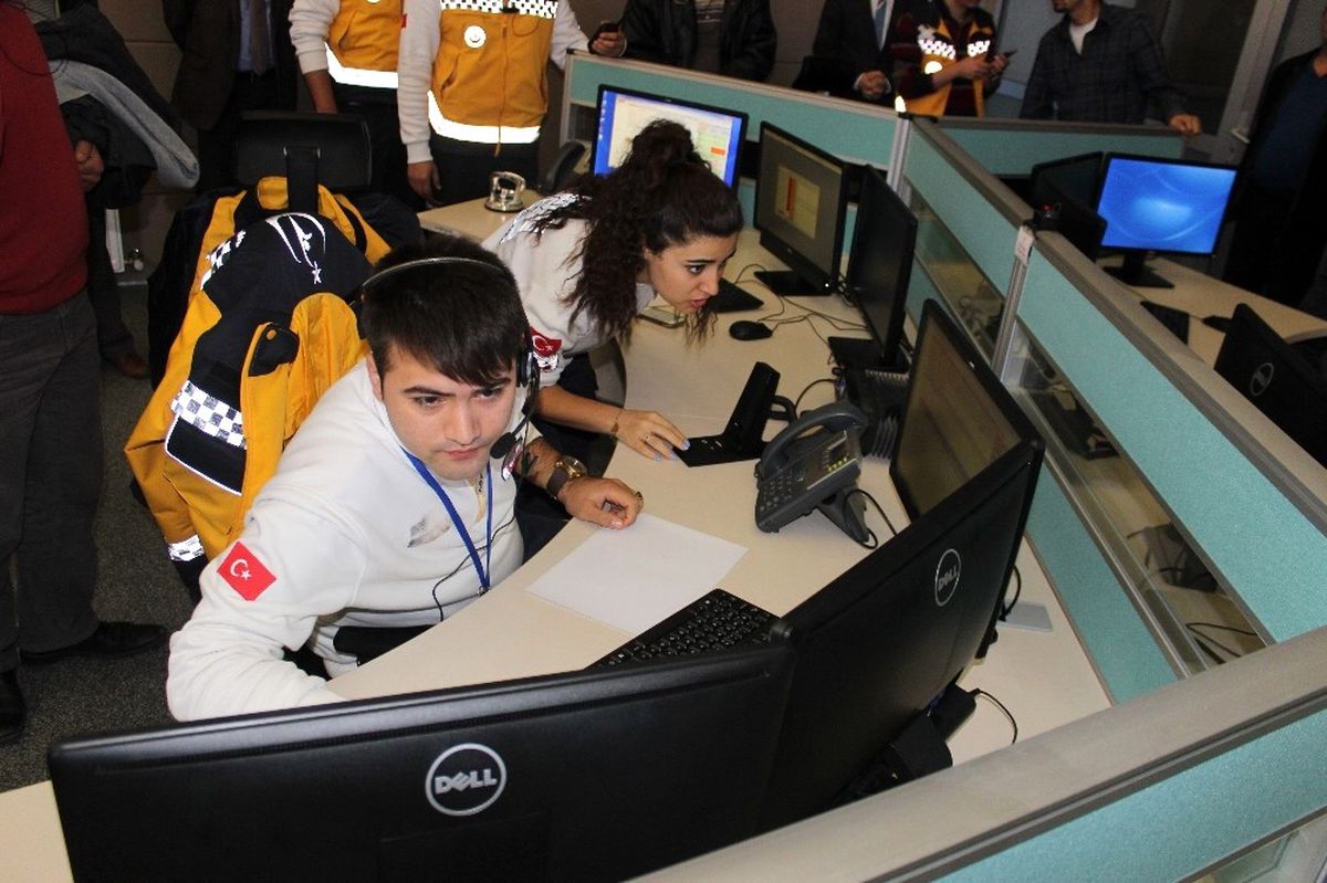 Acil Çağrı Merkezi Personeline Küfre Hapis Cezası