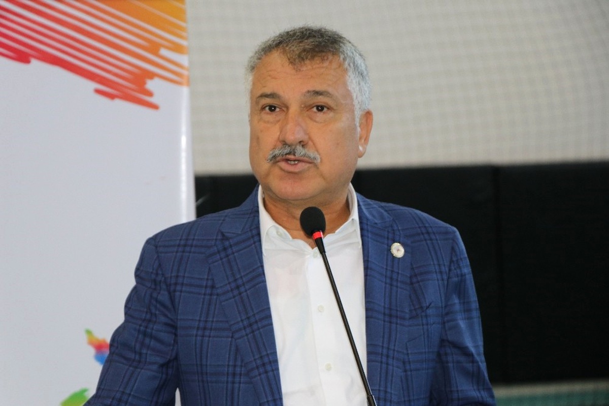 Adana Valisi\'nden Sporculara Uyuşturucuyla Mücadele Çağrısı: "Canlarını Okuruz"