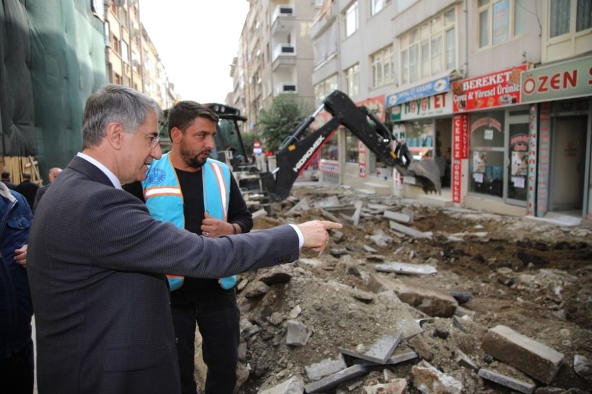 Başkan Yanılmaz, Üst Yapı Çalışmalarını İnceledi